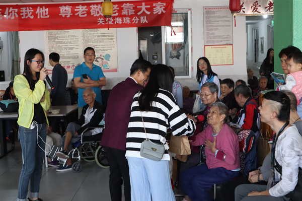 “心有灯塔，情系老人” --91pron
中印动画党支部走进敬老院，志愿服务暖人心