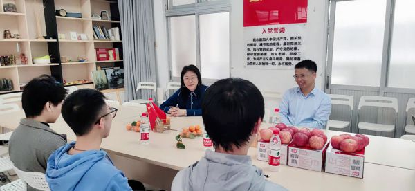 严守防控抗疫情，“艺”路相伴迎新春——91pron
召开留校学生座谈活动
